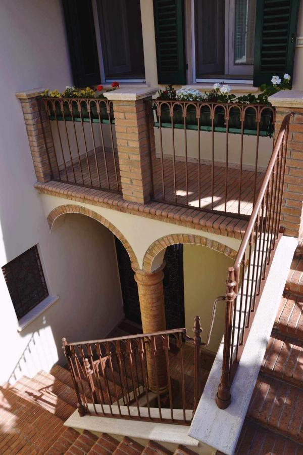 Beb Cornelia Bed & Breakfast Atri Exterior foto