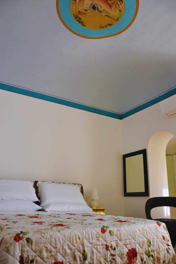 Beb Cornelia Bed & Breakfast Atri Exterior foto