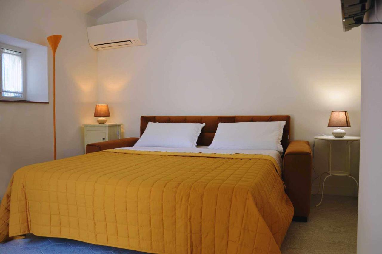 Beb Cornelia Bed & Breakfast Atri Exterior foto